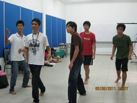 Description: Description: Description: Description: Description: Description: Description: Description: H:\~seraphim (PURE Web)\alpha\Alpha.2011\4.sessions\B-Actions\wa-ReubenJie1.jpg